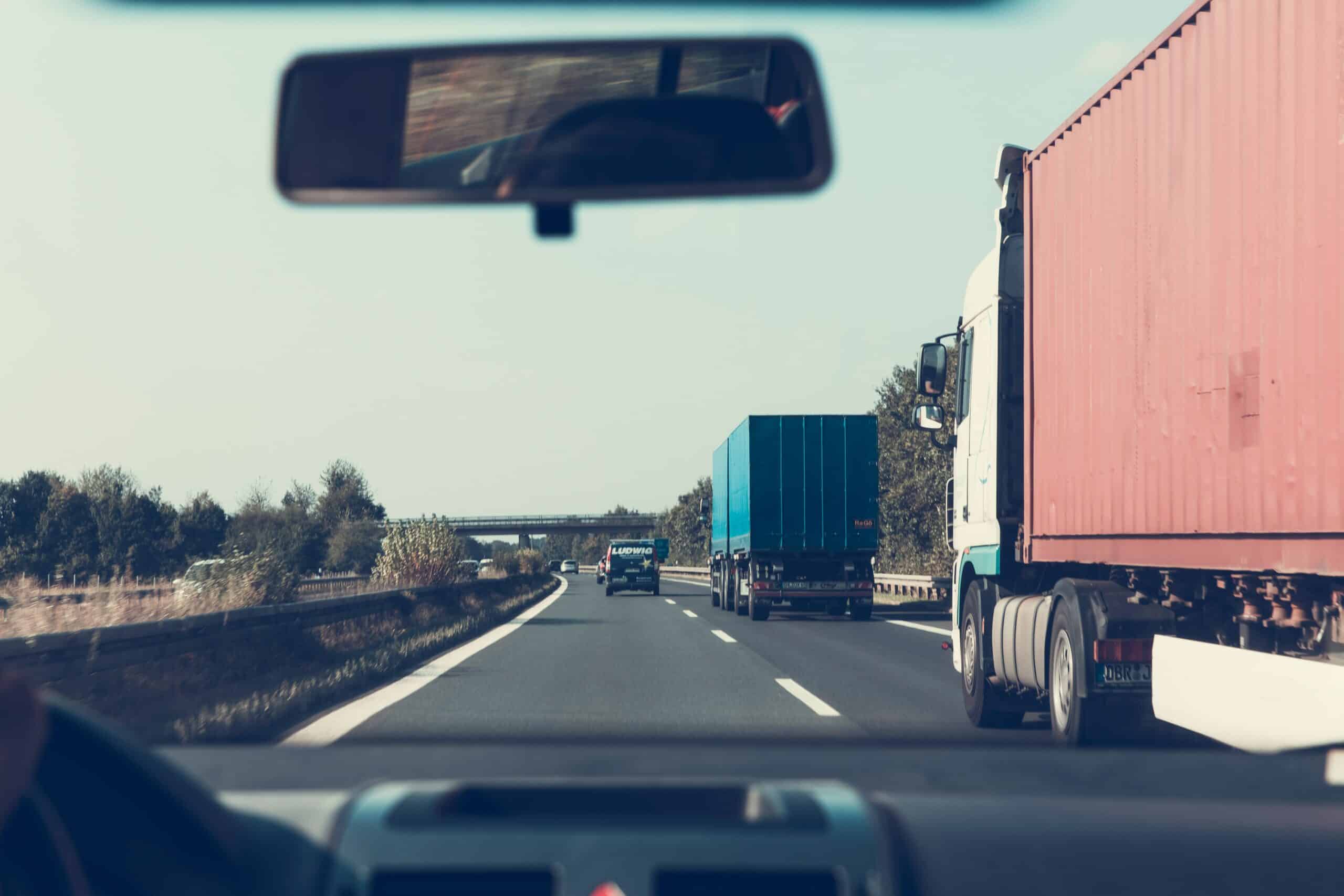 Reducing Risk and Insurance Costs with Truck Dash Cams
